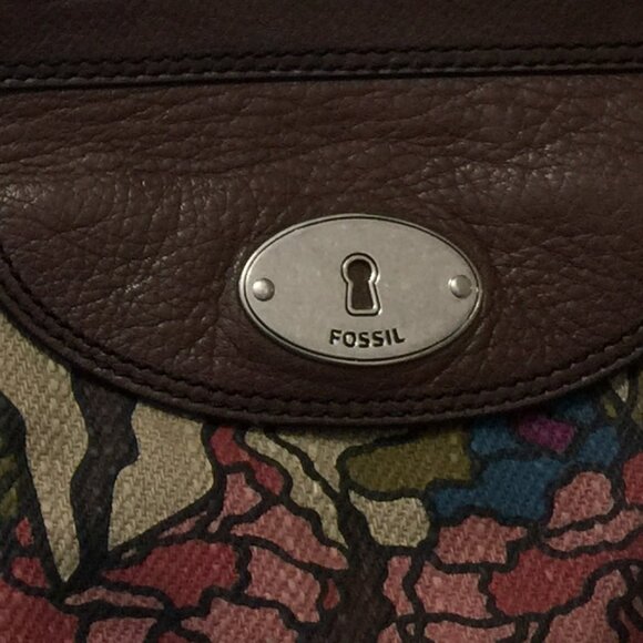 FOSSIL LEATHER AND CANVAS CROSSBODY - Picture 3 of 4